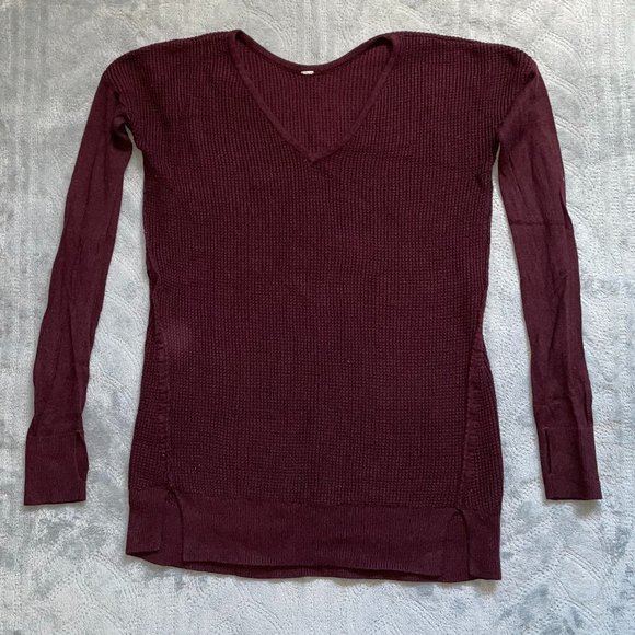 Lululemon The Sweater Life - Picture 5 of 11